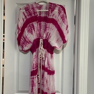 Women’s beach coverup, tie dyed pink, S/M